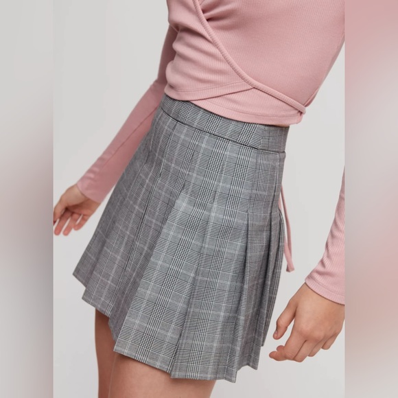 Aritzia/Sunday Best Pleated Mini Skirt - Picture 1 of 11